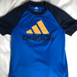 Kids dri fit tee shirts.